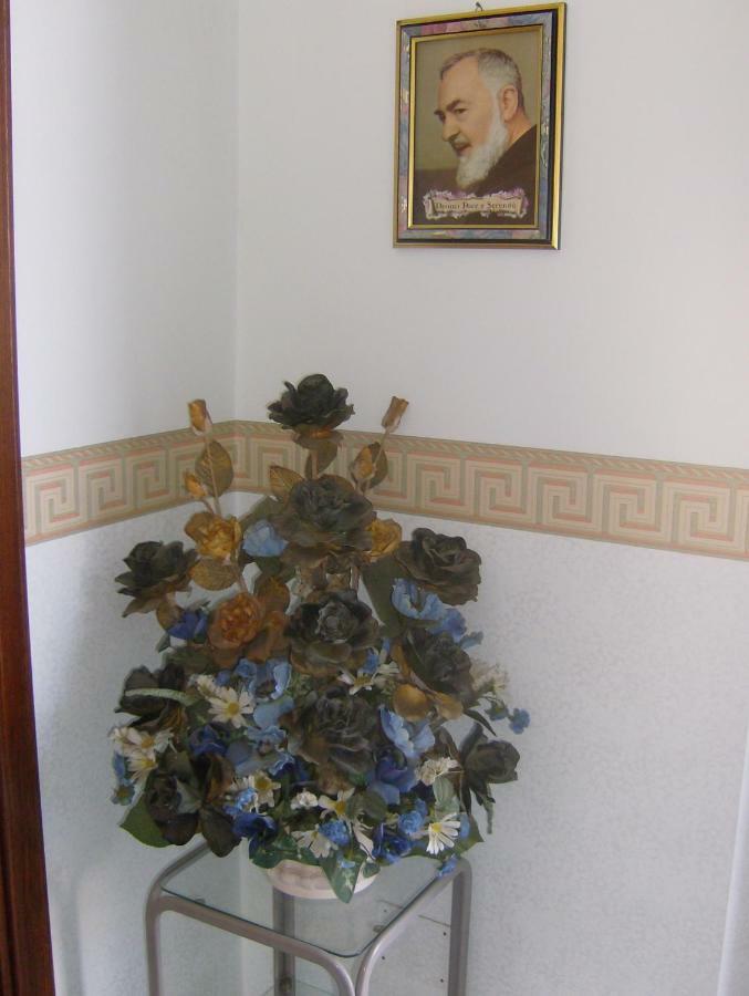 B&B Padre Pio Mascali Buitenkant foto