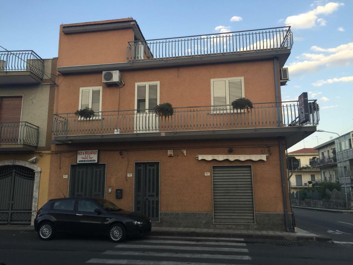 B&B Padre Pio Mascali Buitenkant foto