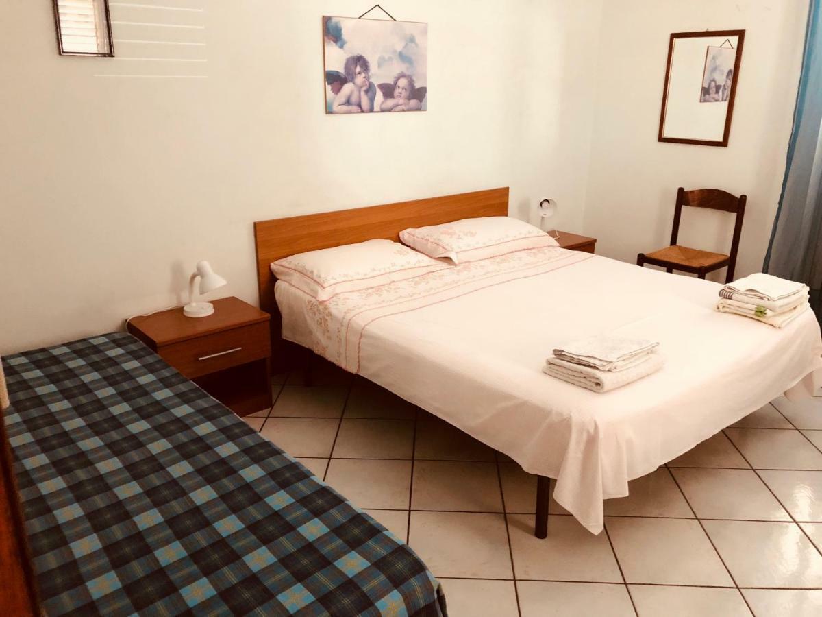 B&B Padre Pio Mascali Buitenkant foto