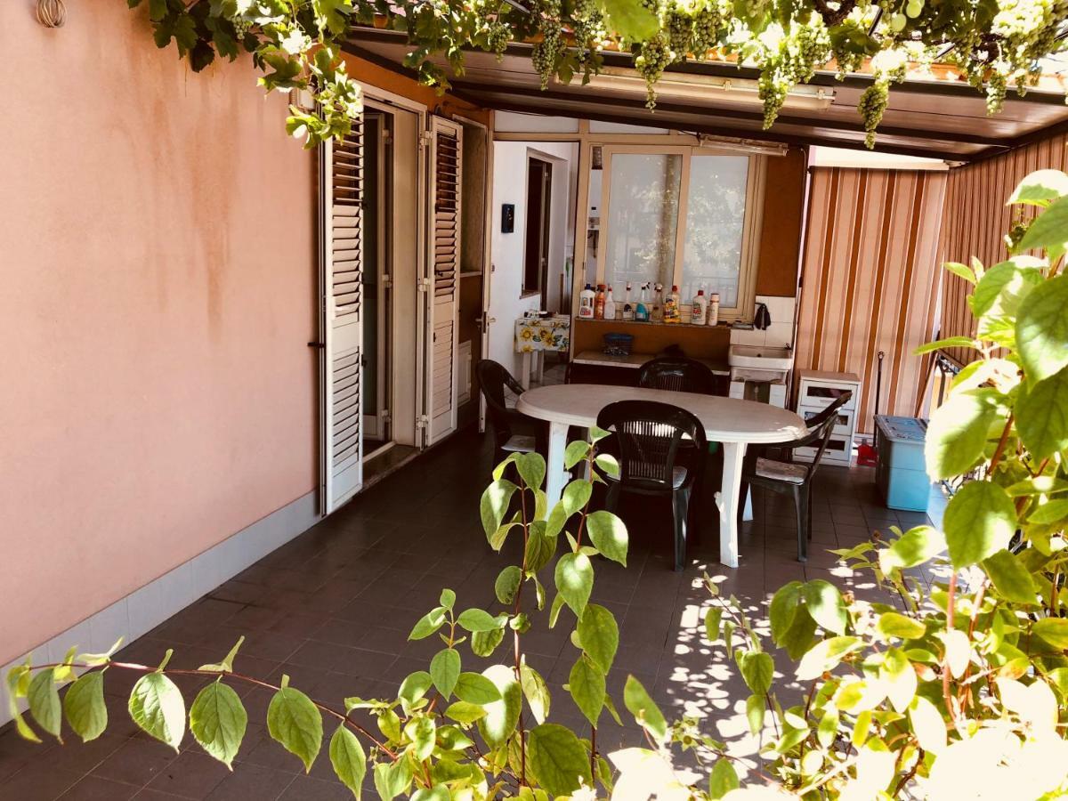 B&B Padre Pio Mascali Buitenkant foto