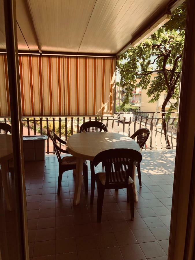 B&B Padre Pio Mascali Buitenkant foto